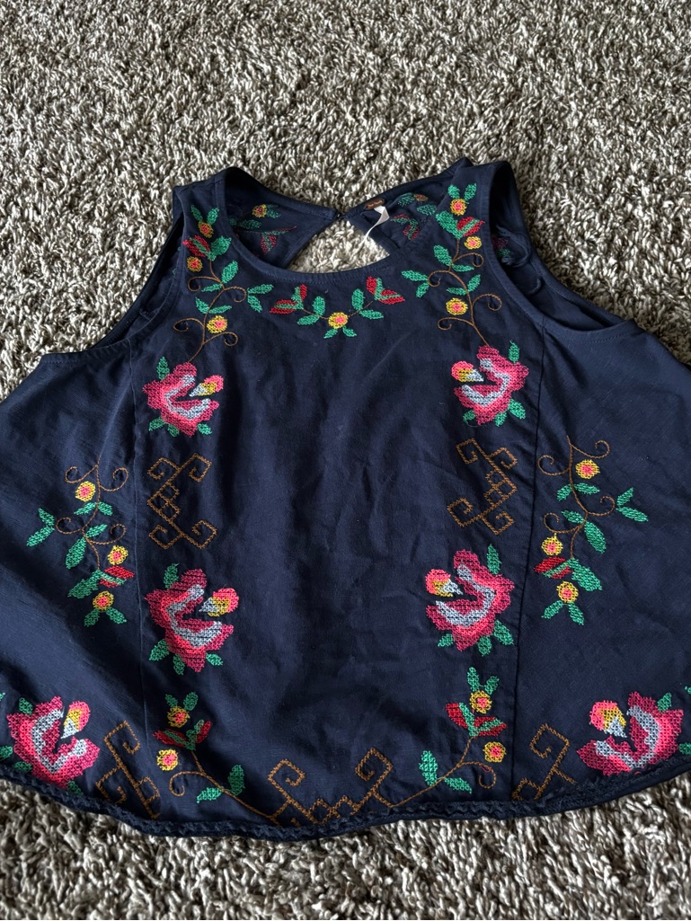 Free People Navy Embroidered Floral Was A Line Boho Cotton Flowers Top M